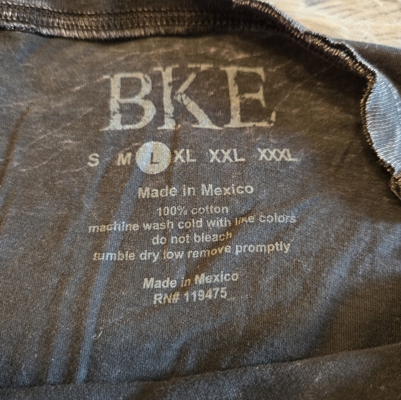 BKE Gray Tee Shirt Size Large - Picture 2 of 14